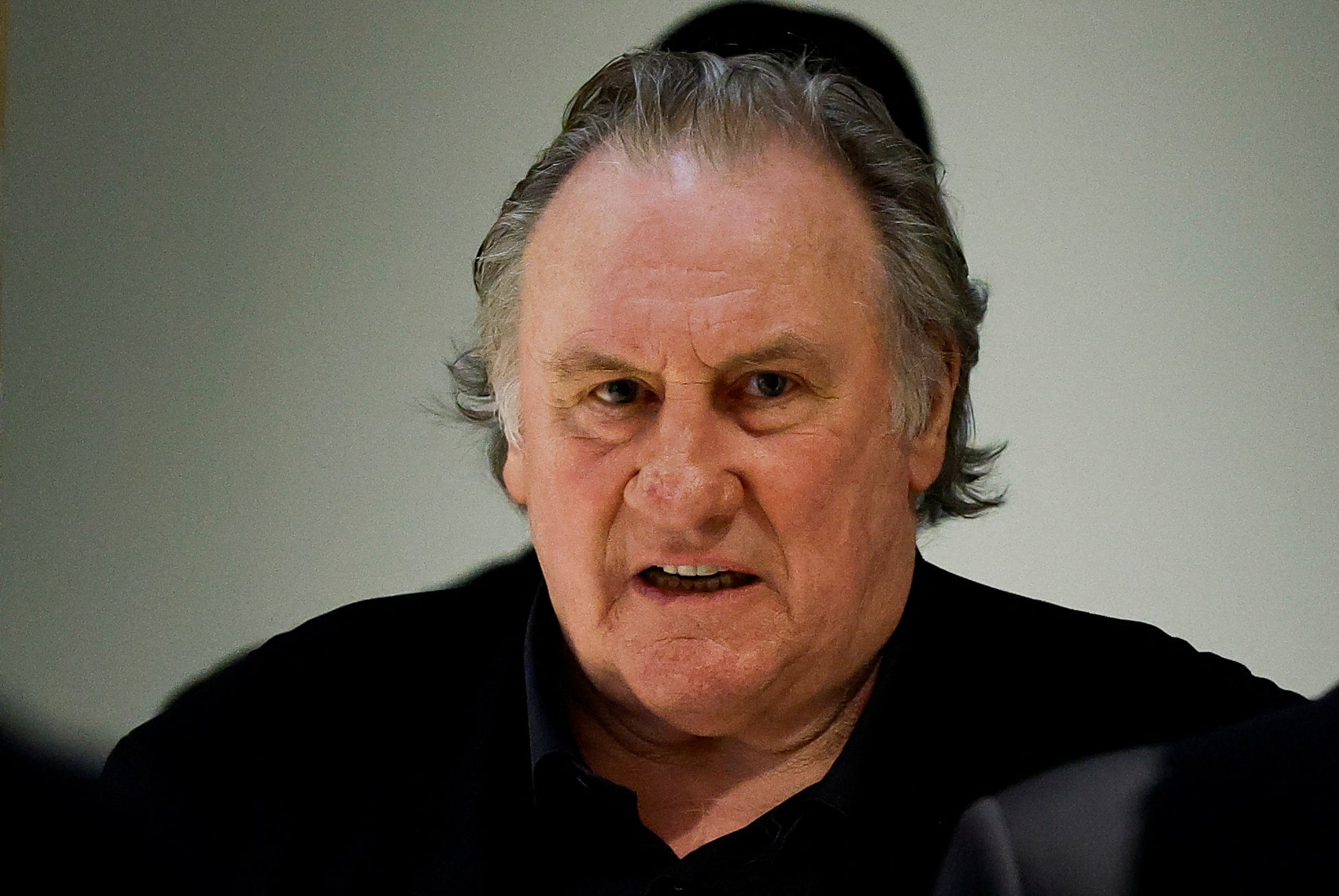 El juez Thierry Donard señaló que Depardieu fue poco convincente y contradictorio en sus alegaciones de inocencia
