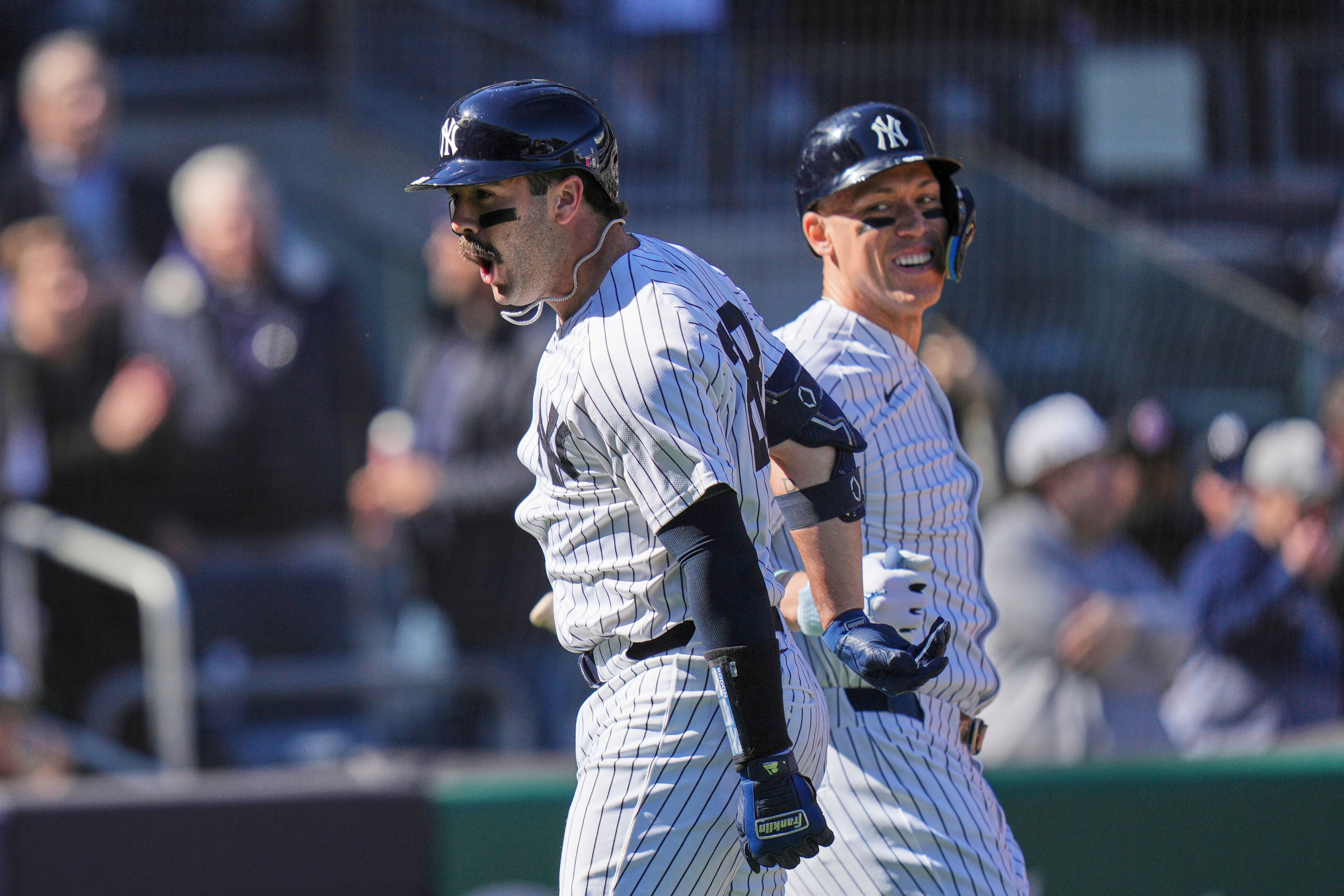 Wells, primer receptor en abrir con jonrón en día inaugural. Yankees vencen 4-2 a Cerveceros
