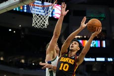 Risacher anota 36 y Daniels rompe récord de robos de Hawks que vencen 145-124 a Bucks