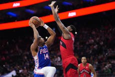 Barrett anota 31 y Raptors ganan 127-109 enviando a 76ers a octava derrota consecutiva