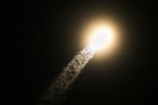 Inversionista de Bitcoin compra vuelo completo de SpaceX para aventura polar