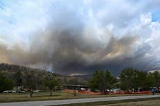 Incendios en Carolina del Sur controlados; adolescentes acusados de iniciarlos con cigarrillos