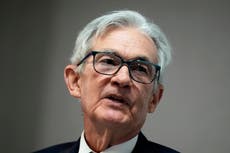 Jefe de la Fed dice que aranceles podrían disparar inflación y frenar crecimiento económico de EEUU