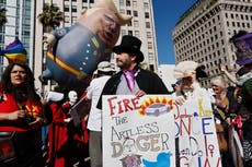 Los mejores carteles de las protestas en contra del Gobierno de Trump