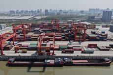 China amenaza con represalias después de que Trump amenazó con imponer arancel adicional del 50%