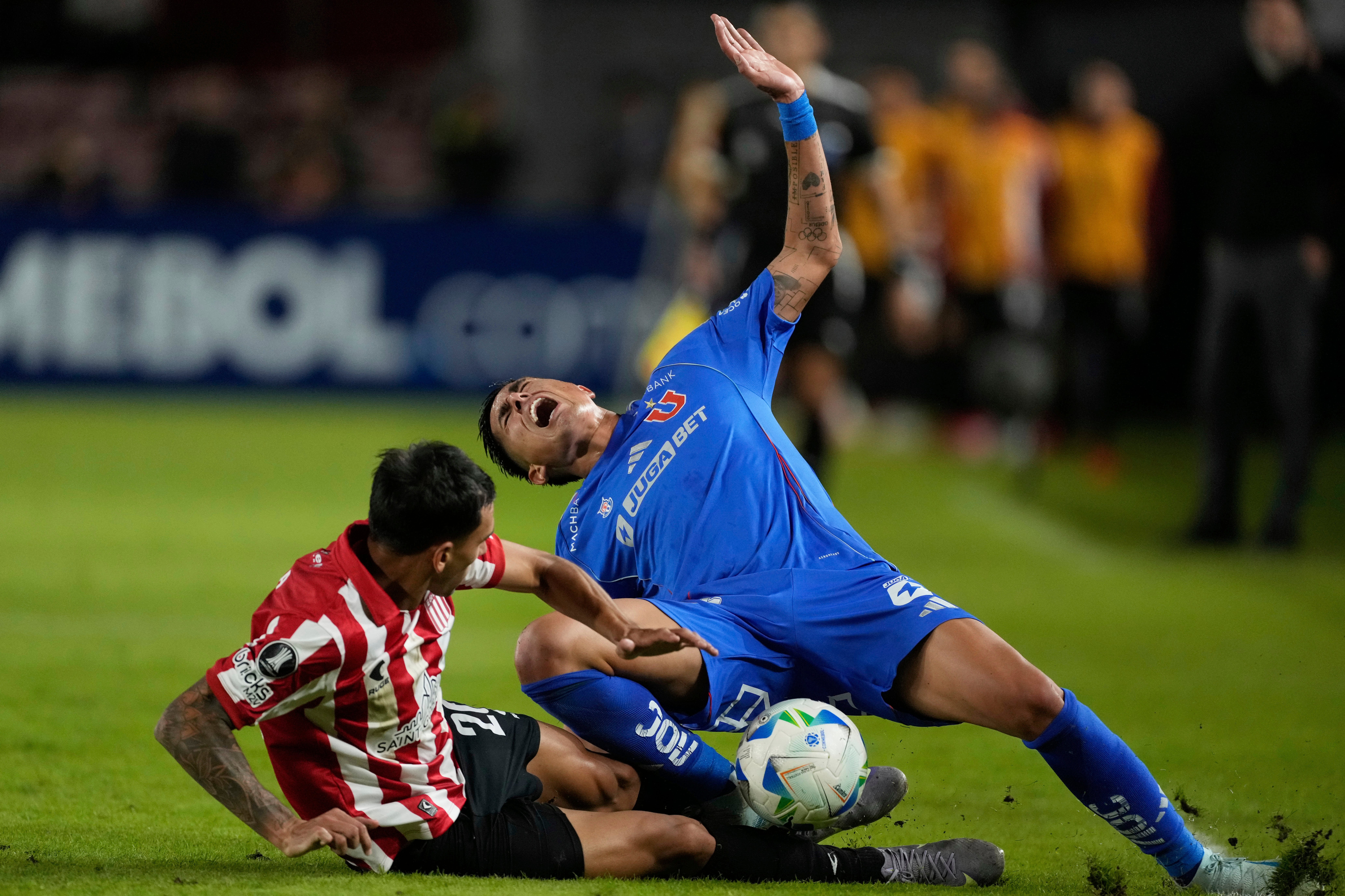 Estudiantes optó por dar la espalda al recién coronado campeón, un gesto nunca antes visto en el fútbol argentino