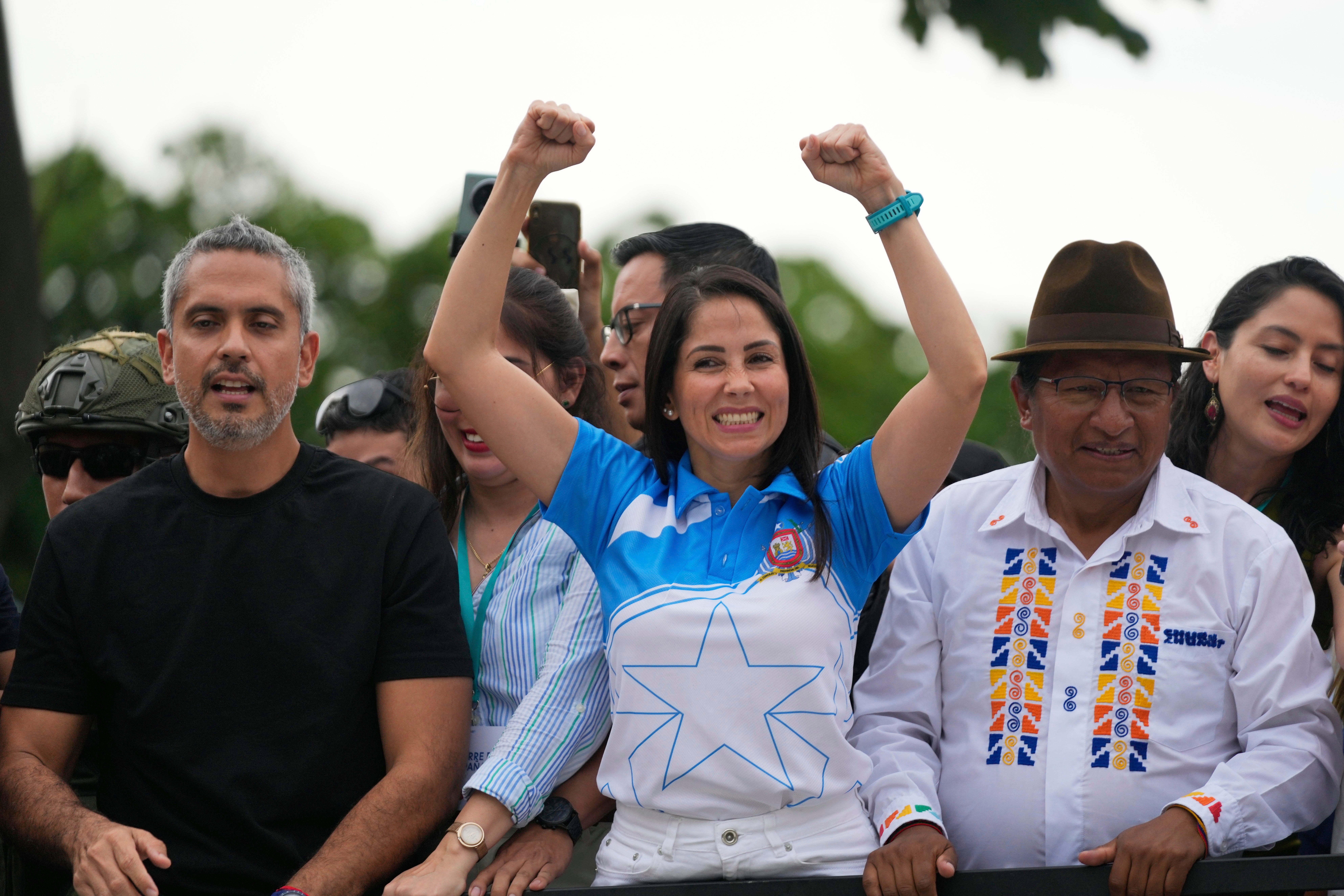 Quién es Luisa González, la apuesta de la izquierda para retornar al poder en Ecuador