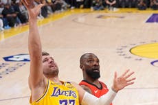 Doncic anota 39 puntos por Lakers, que aseguran 3er puesto al vencer a Rockets