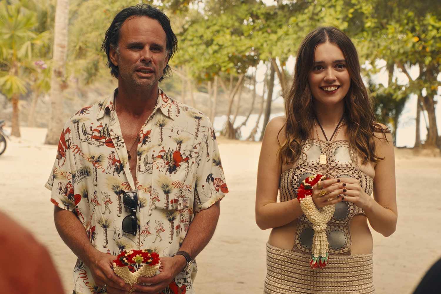 Walton Goggins y Aimee Lou Wood en la tercera temporada de ‘The White Lotus’