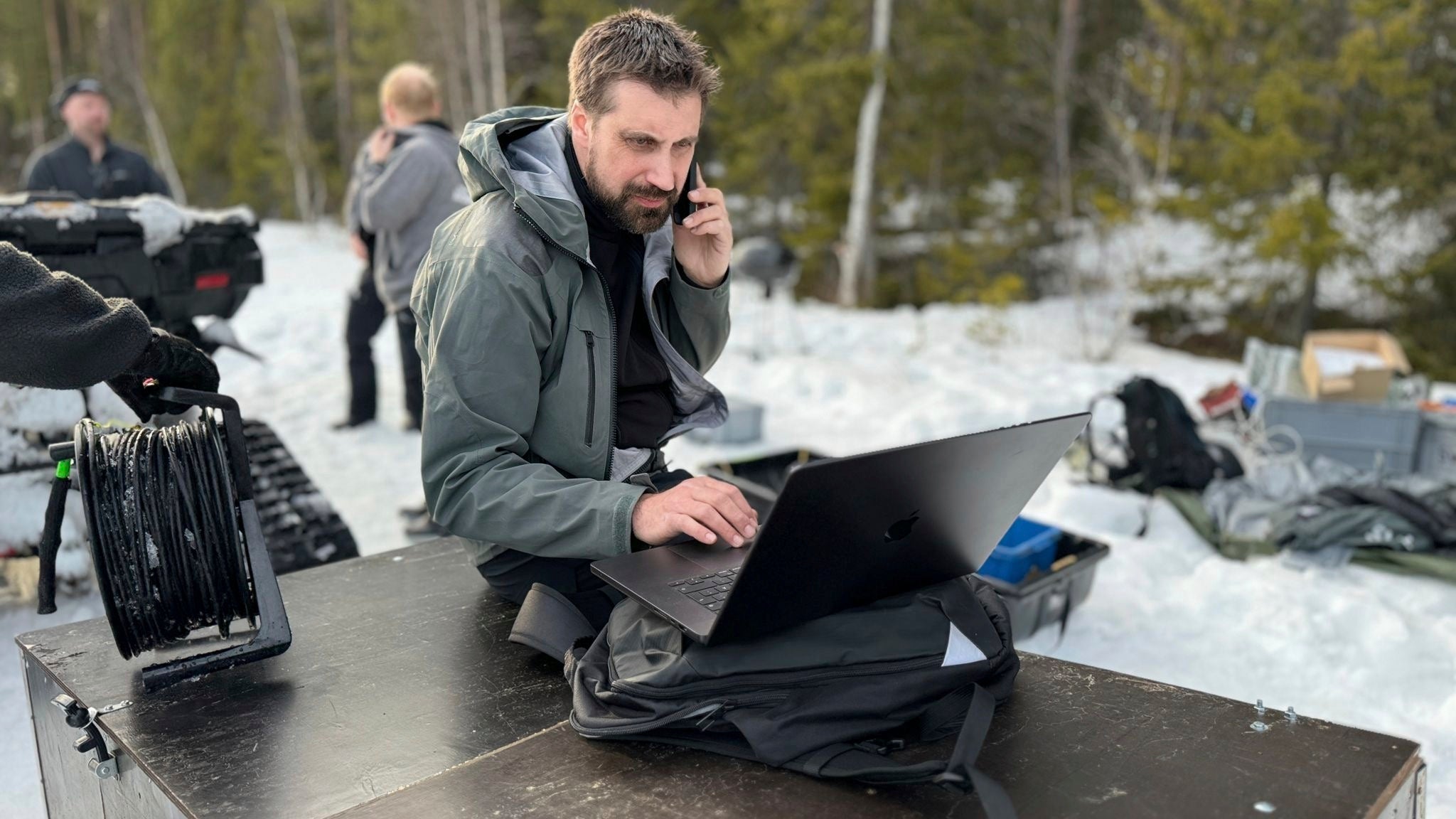 SUECIA-ALCES-TRANSMISIÓN