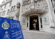 Corte Suprema británica: ley de igualdad define a una mujer como la nacida biológicamente mujer