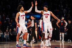 Pistons rompen récord de 15 derrotas seguidas en playoffs y vencen 100-94 a Knicks en el juego dos