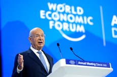 Foro Económico Mundial aprueba investigación independiente sobre su fundador