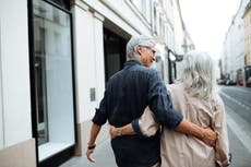 ¿Qué son los “paseos de flatulencias”, y por qué favorecen un envejecimiento sano?