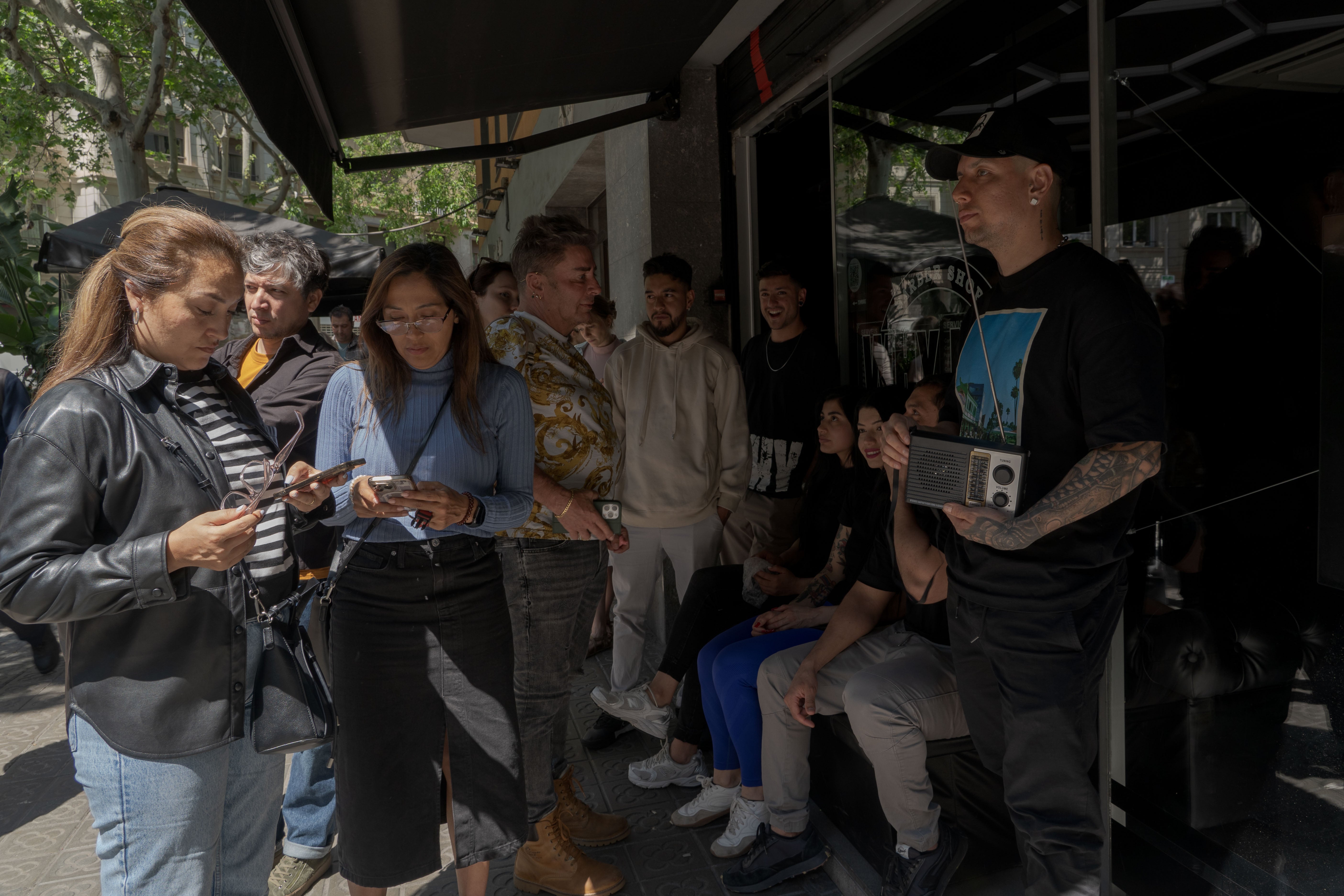 Las primeras horas del apagón masivo que ha dejado a toda España a oscuras