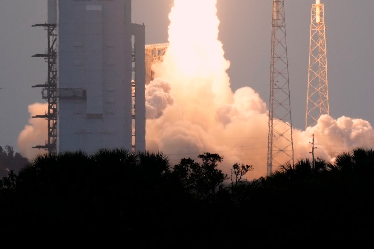 AMAZON-SATELITES_54770