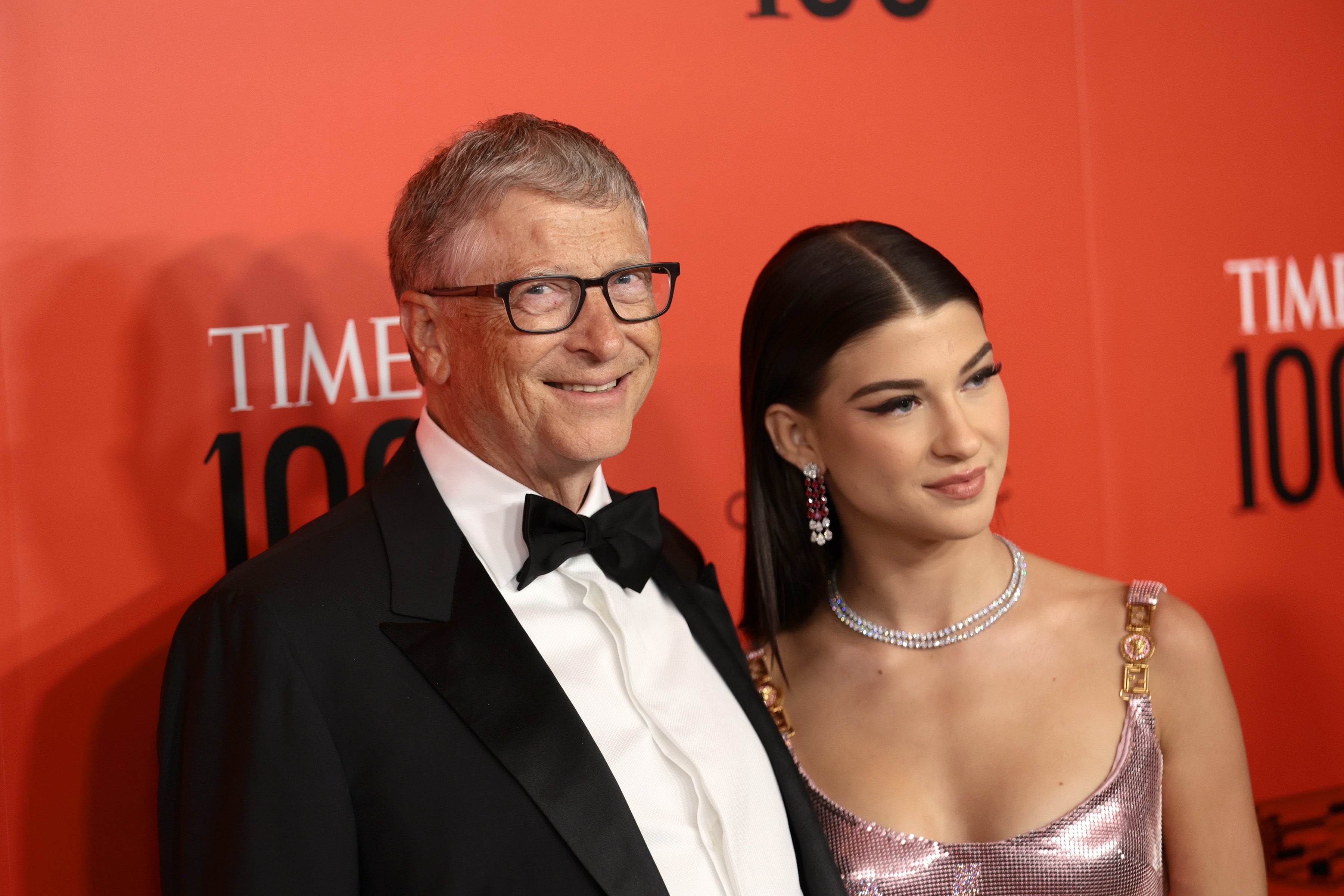 Phoebe, la hija de Bill Gates, apareció en el último episodio del pódcast 'Call Her Daddy'