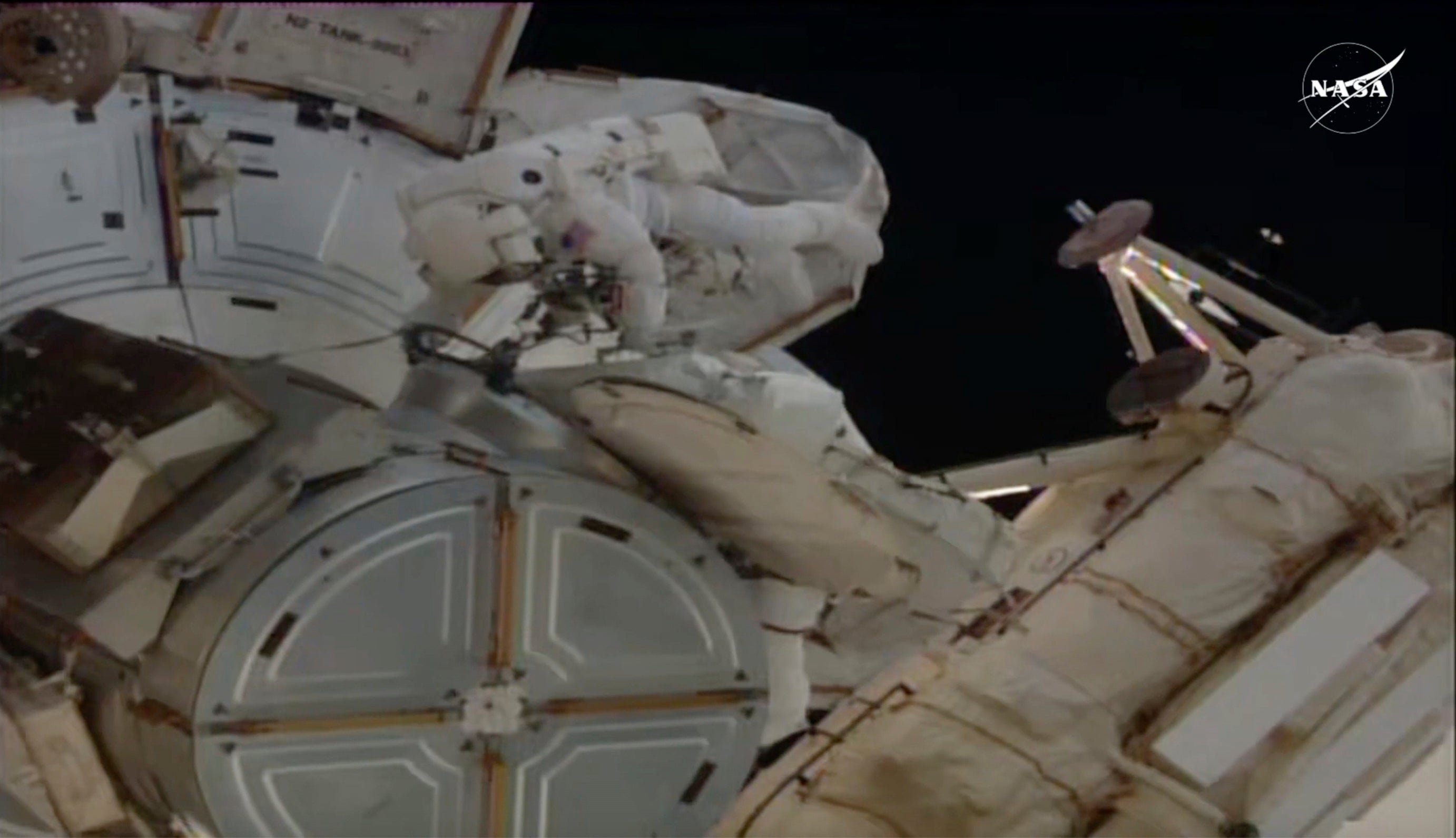 NASA-CAMINATA ESPACIAL FEMENINA