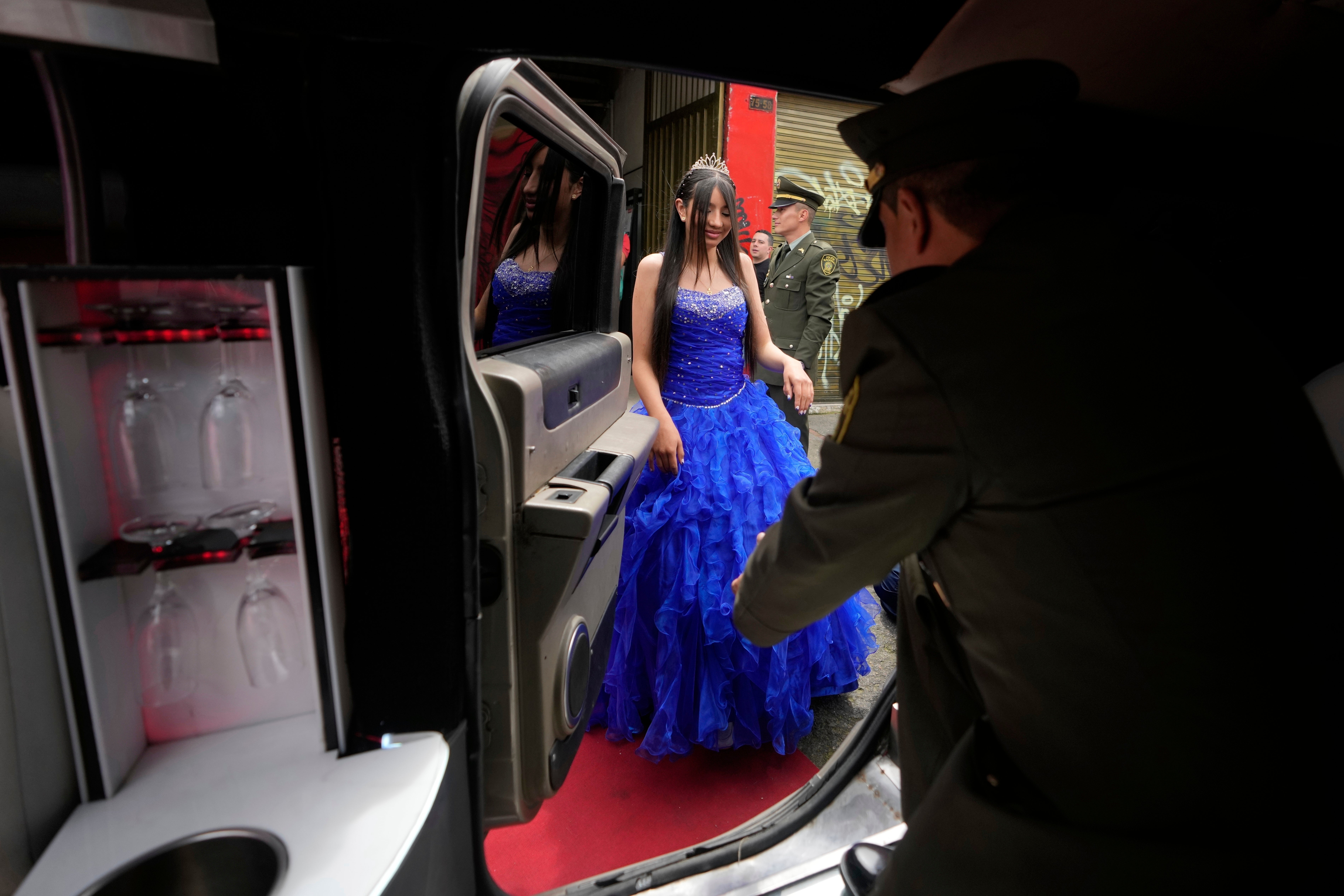 COLOMBIA-QUINCEAÑERAS