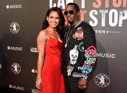 Cassie Ventura (izquierda), exnovia de Combs, figura en la lista de personas que podrían ser nombradas durante el proceso