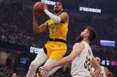 Haliburton lidera remontada y Pacers sorprenden 121-112 a Cavs en juego 1 de semifinales del Este