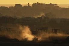 Israel aprueba planes para escalar sus campaña militar en Gaza, según funcionario