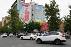 Análisis AP: Irán se muestra firme y lanza misil a la vez que busca nuevo acuerdo nuclear con EEUU