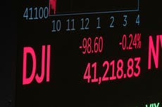 Wall Street cierra a la baja tras nueve días de alzas; precios del petróleo caen