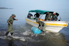 Quedan pocos migrantes en la selva del Darién en Panamá, pero el flujo dejó una crisis ambiental
