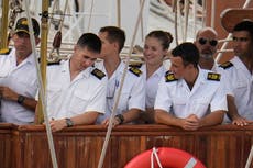 Buque escuela de la Armada española cruza el Canal de Panamá con joven princesa Leonor a bordo