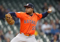Valdez y Peña comandan a Astros en triunfo 9-1 ante Cerveceros para evitar barrida