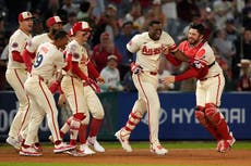 Doble de 3 carreras de Jorge Soler en la 9ª da victoria a Angelinos, 5-4 sobre Azulejos