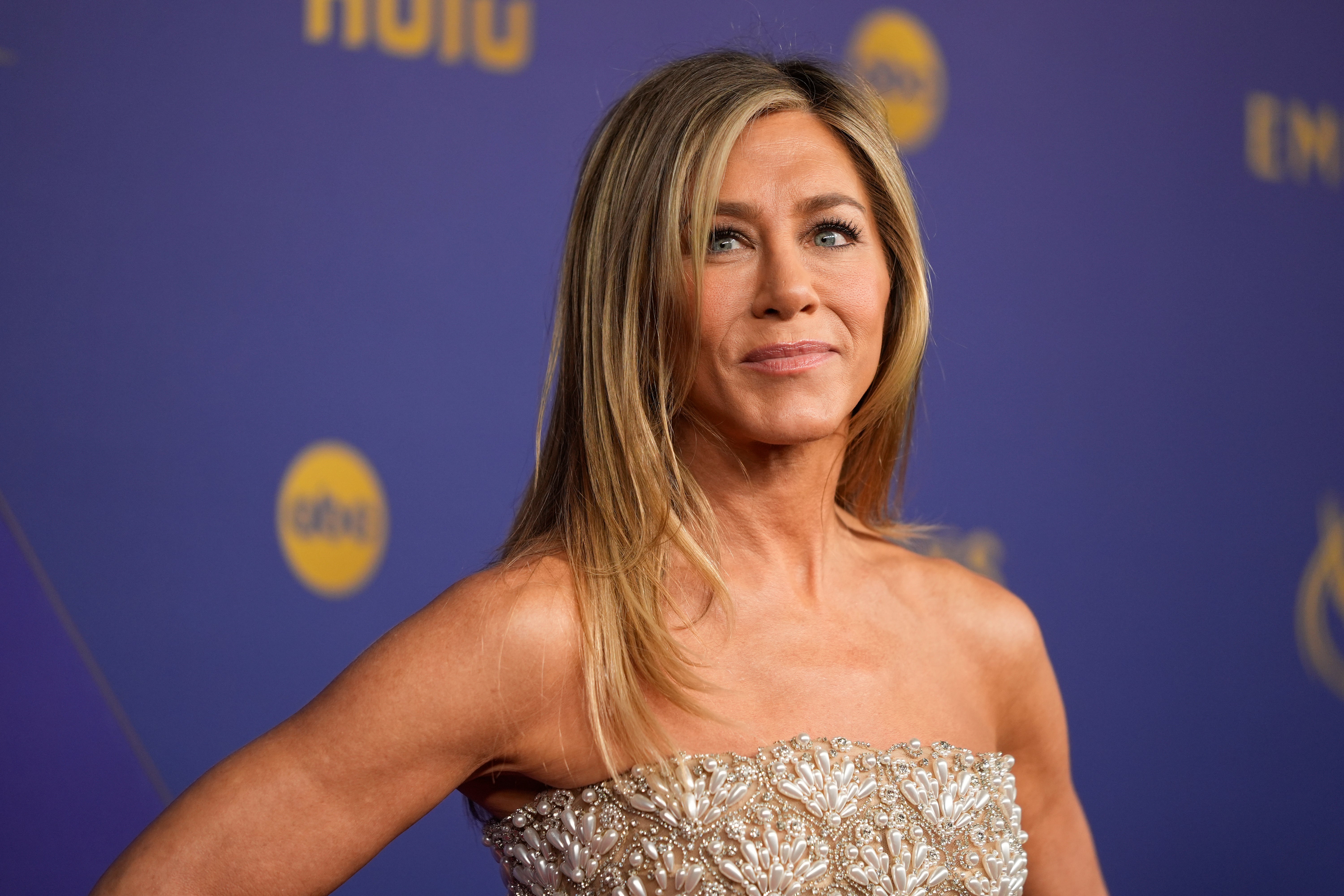 JENNIFER ANISTON-ACUSADO