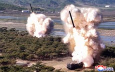 Corea del Norte dice que Kim supervisó pruebas de misiles que simularon ataques nucleares a rivales