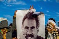 Grupo insurgente turco PKK dice que ha tomado decisiones “históricas”, sin confirmar su disolución
