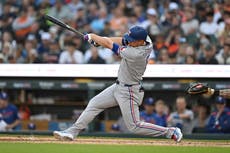 Corey Seager y Jacob deGrom guían a Rangers a victoria 10-3 sobre los Tigres
