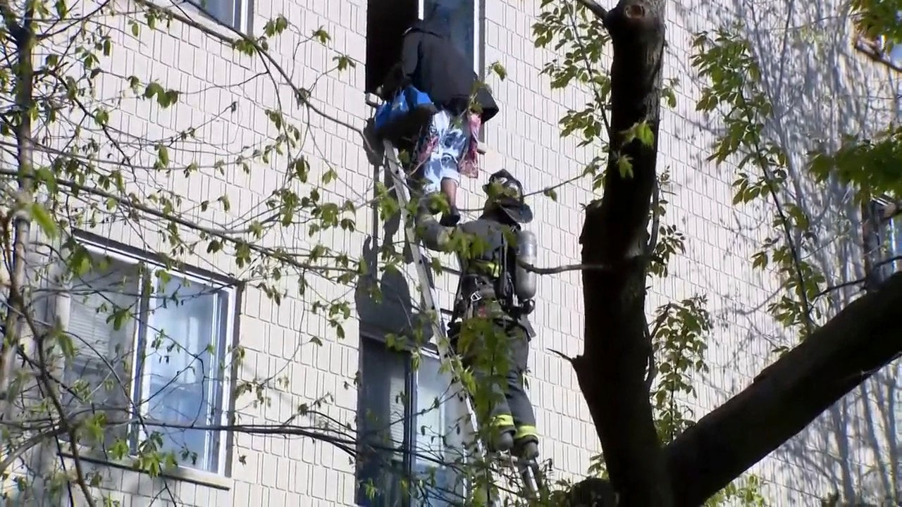 MILWAUKEE-INCENDIO EN APARTAMENTO