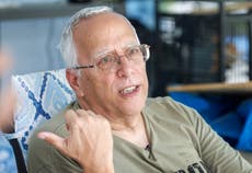 El hermano de León XIV insulta a Pelosi y carga contra los demócratas