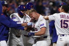 Alonso impulsa victoria 4-3 de los Mets ante Piratas a pesar de actuación sólida de Skenes