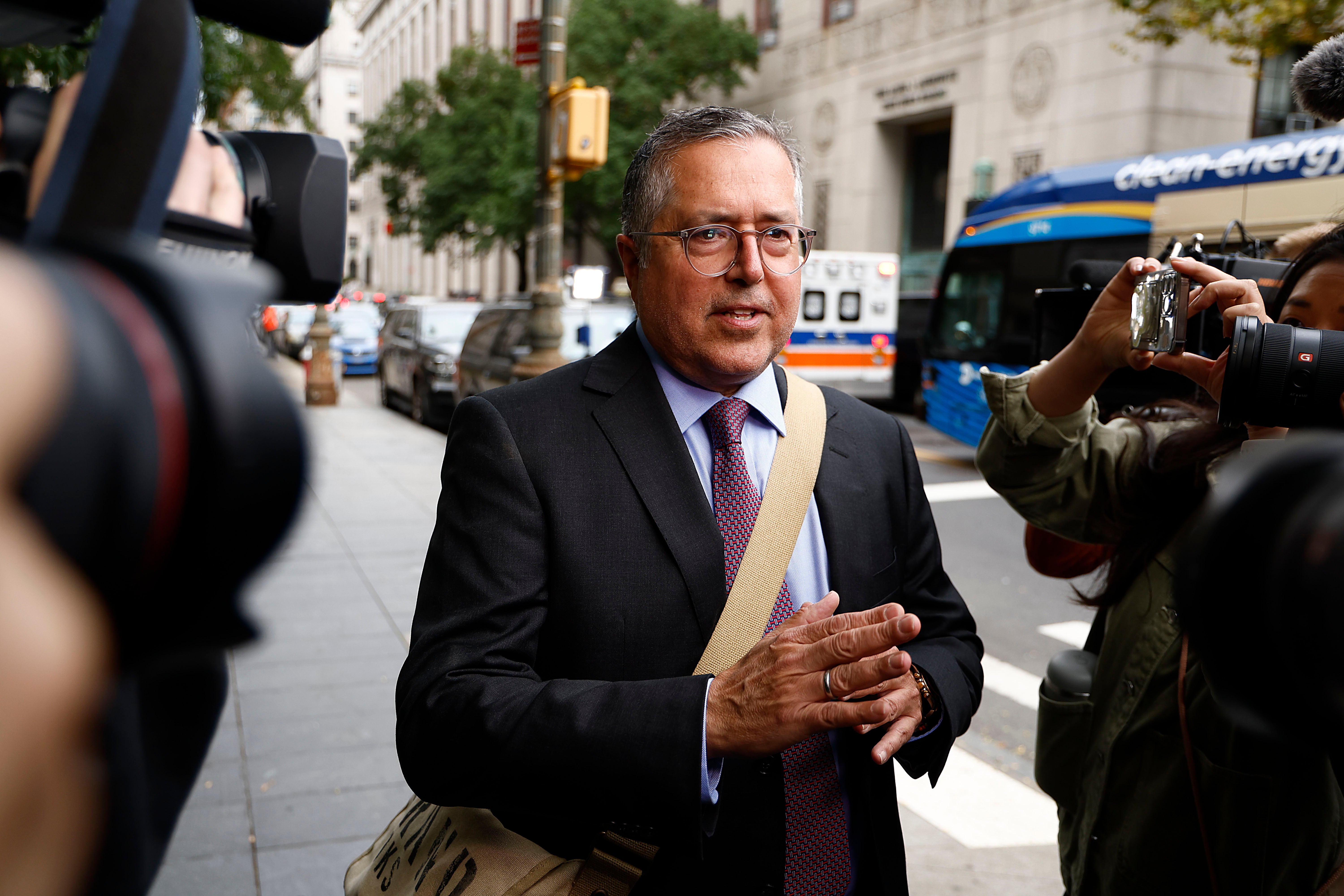 Marc Agnifilo es el abogado principal de Diddy que lo defiende en el tribunal de Manhattan.
