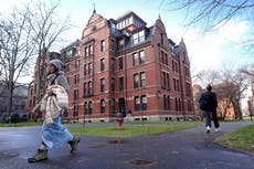 Harvard pierde otros 450 millones de dólares en subvenciones en disputa con administración Trump