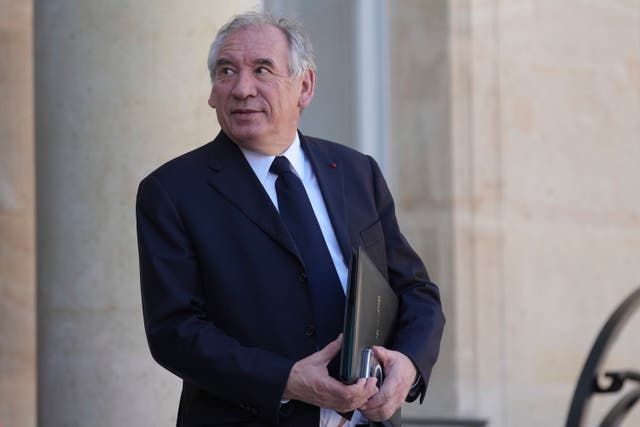 FRANCIA-ABUSOS