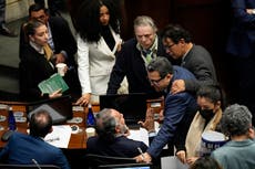 Congreso colombiano rechaza consulta popular sobre el sistema laboral; Petro denuncia fraude
