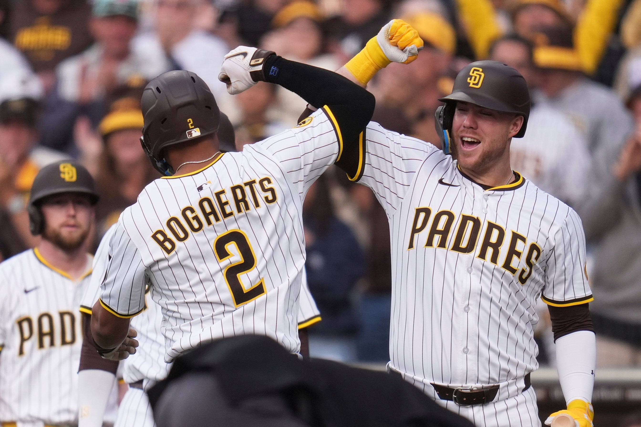 ANGELINOS-PADRES