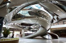 Róterdam inaugura un museo sobre migración mientras el sentimiento antimigración crece en Europa