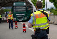 Reportan aumento de 45% en rechazo de personas en fronteras alemanas tras reforzamiento de controles