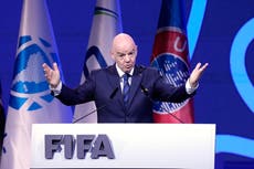 Infantino dice tiene compromiso de EEUU para facilitar ingreso de hinchas a Mundial de Clubes