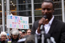Juez en Seattle anula orden que obligaba al gobierno de Trump a admitir a 12.000 refugiados