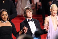 El reparto de ‘Misión Imposible’ rompe regla de la alfombra roja en Cannes
