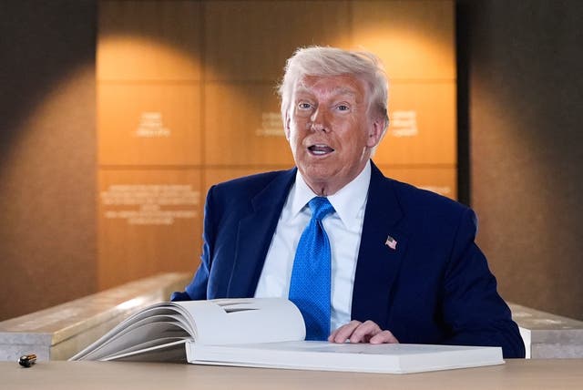 TRUMP-DESPIDOS